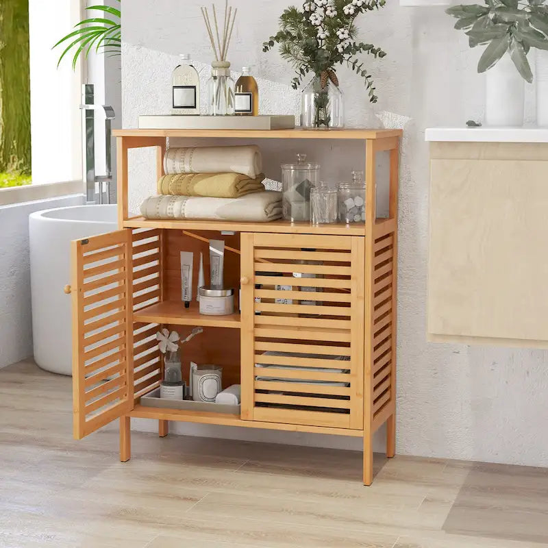 Meuble de rangement au sol en bambou naturel avec portes persiennes et étagère ouverte