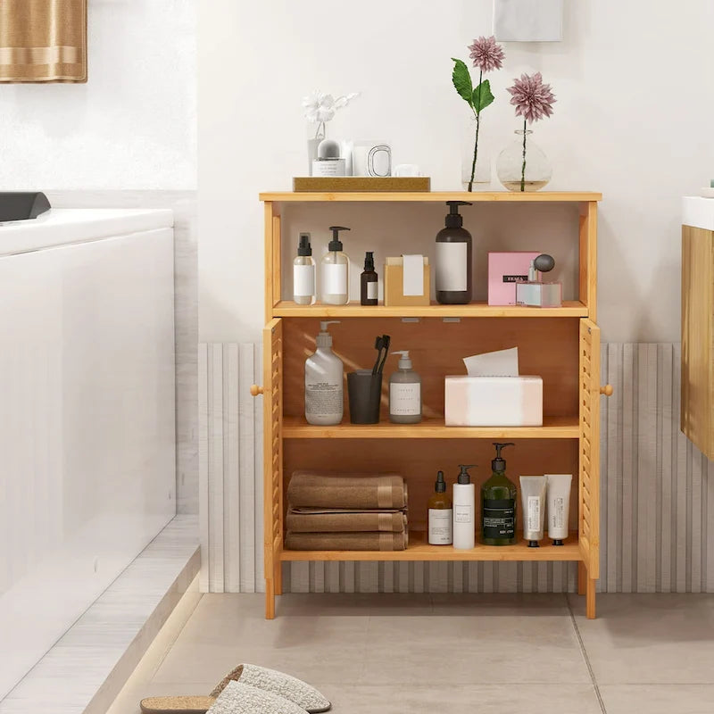 Meuble de rangement au sol en bambou naturel avec portes persiennes et étagère ouverte