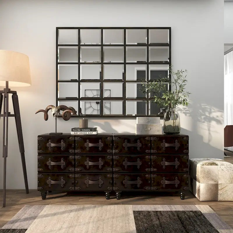 Coffre de rangement traditionnel en similicuir noir avec rivets et sangles – Article unique
